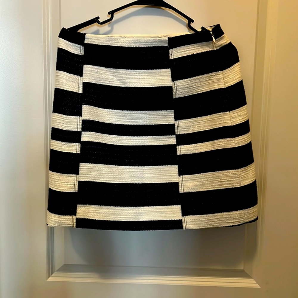 Loft skirt - casual and smart!!